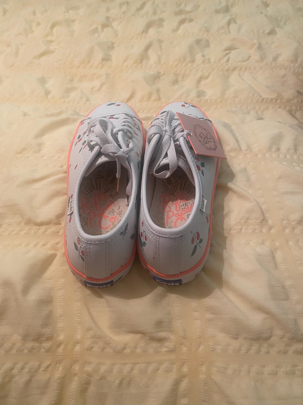 SUPER CUTE Strawberry Leather Sneakers, Ked's Kickstart - NEW w/Tags - Picture 5 of 7